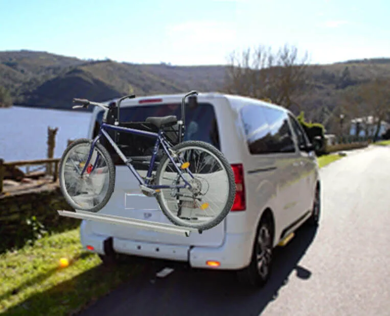 Taxi en Portomarín con portabicis